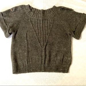 Hinge short sleeve sweater